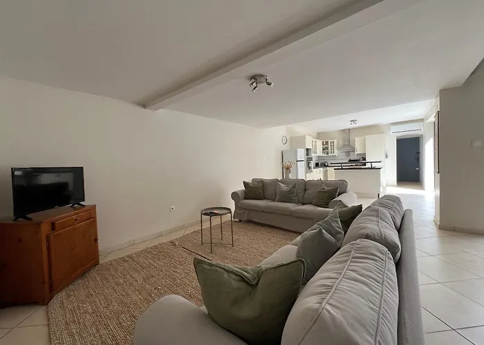 Centre 3 Chambres, Patio Prive, Garage, Linge Et Menage Inclus Apartman Narbonne