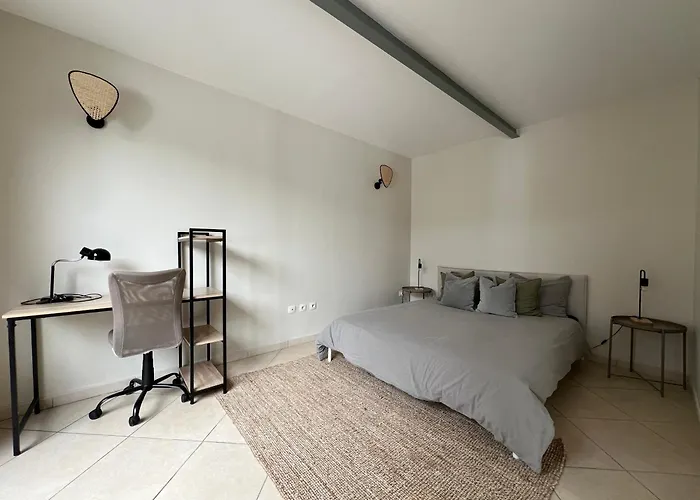Centre 3 Chambres, Patio Prive, Garage, Linge Et Menage Inclus Apartman *