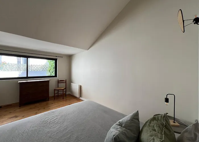 Centre 3 Chambres, Patio Prive, Garage, Linge Et Menage Inclus Apartman